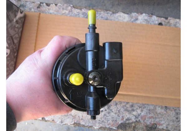 Корпус паливного фільтра Renault 1.9, 2.0, 2.2, 2.5, 2.8, 3.0 dCi, 8200084288, 8200416942, 8200780950